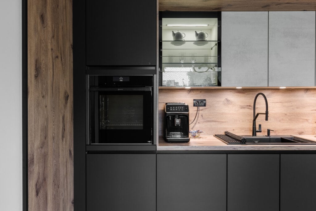 Cuptor încorporabil Neff Program EcoClean de curăţare/regenerare, Hidrolitic