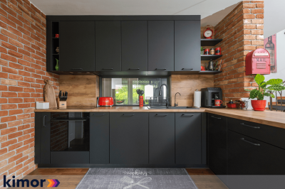 mobila de bucatarie neagra